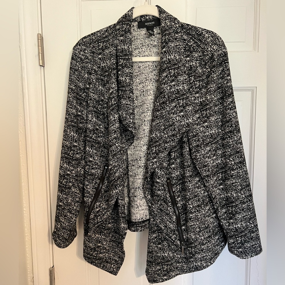 Alfani Black & White Open Front lightweight blazer woman’s plus size 2x - Picture 2 of 4